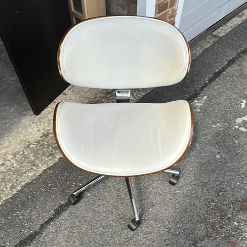White faux leather swivel task - white,